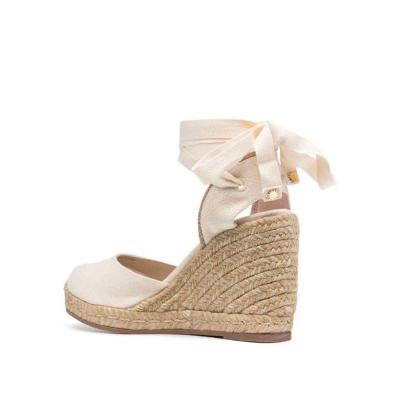 NWT Stuart Weitzman
Maguerita wedge sandals